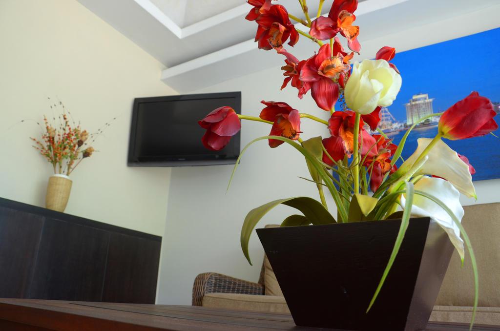 Hotel Delfines - A 2 Calles Del Acuario Veracruz Bagian luar foto
