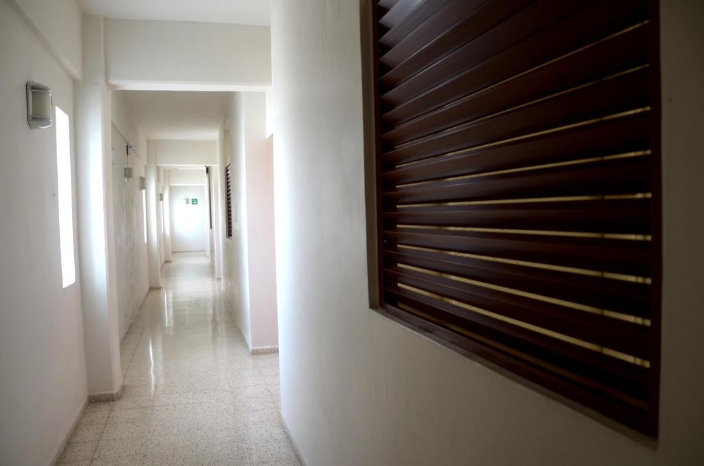 Hotel Delfines - A 2 Calles Del Acuario Veracruz Bagian luar foto